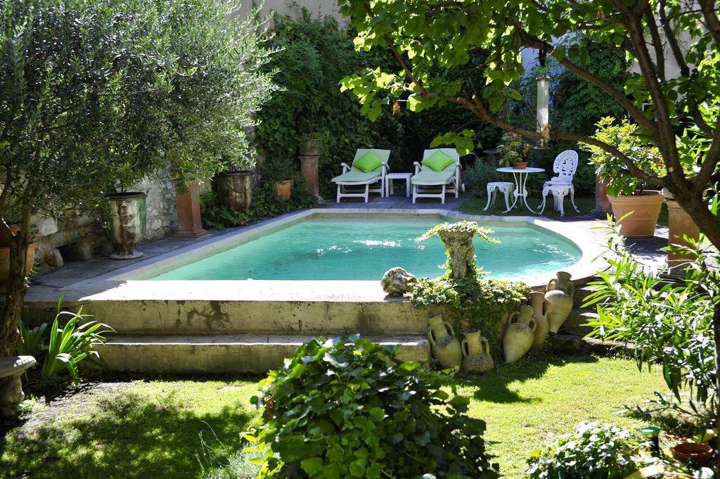 Bed and Breakfast Les Saisons Villeneuve-lès-Avignon Exterior foto
